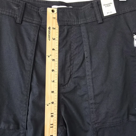 Abercrombie & Fitch Wide Leg Cargo Pants Women 27 Black NWT - Picture 5 of 9